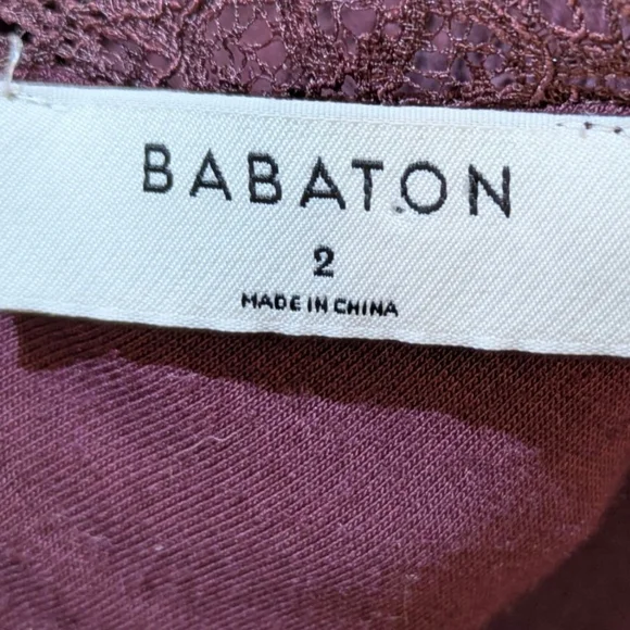 Aritzia- Babaton - Bodycon Maroon Dress with 3/4 Sleeves - Picture 6 of 8